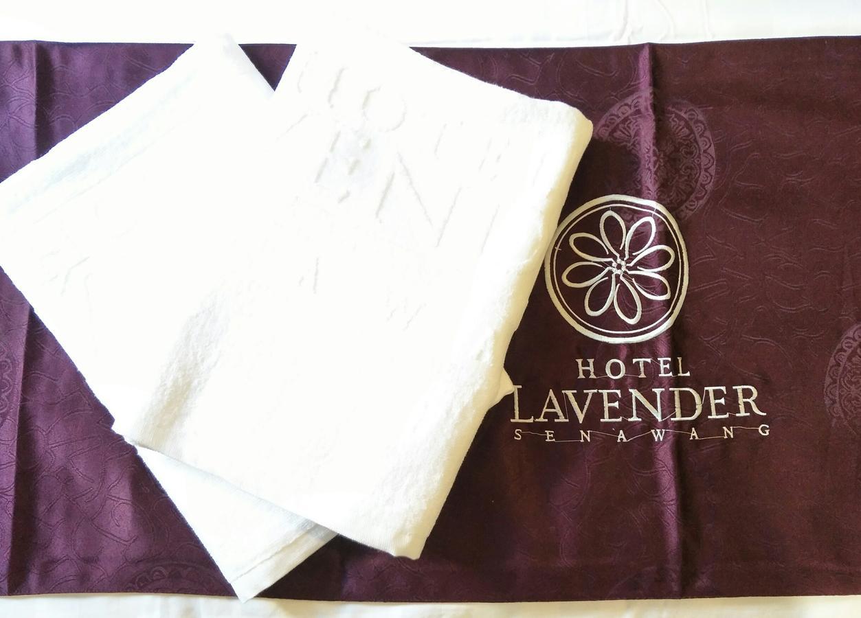 Hotel Lavender Senawang Серембан Екстериор снимка