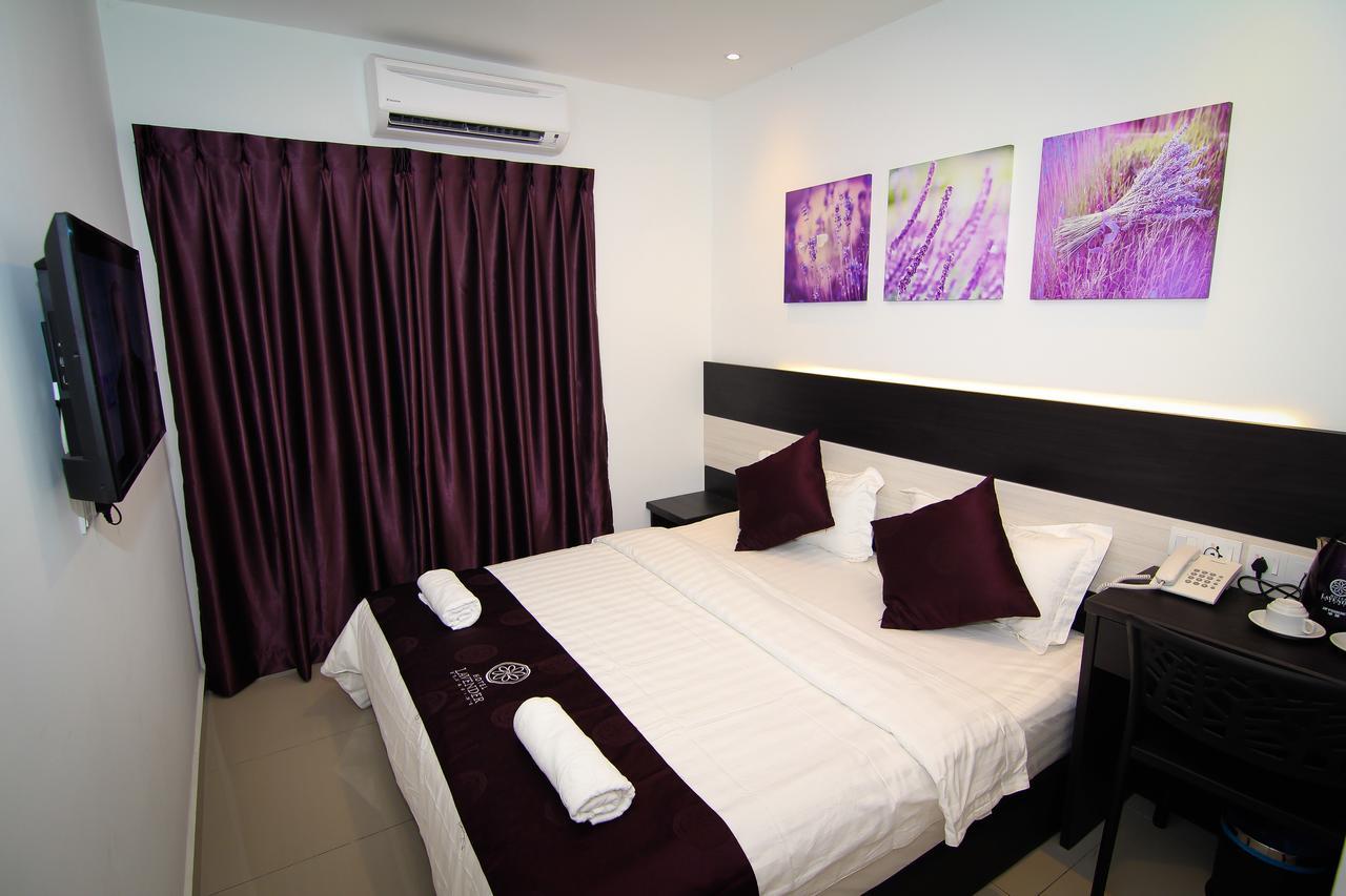 Hotel Lavender Senawang Серембан Екстериор снимка