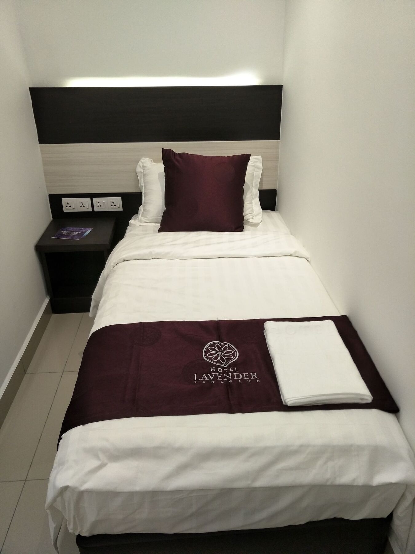 Hotel Lavender Senawang Серембан Екстериор снимка
